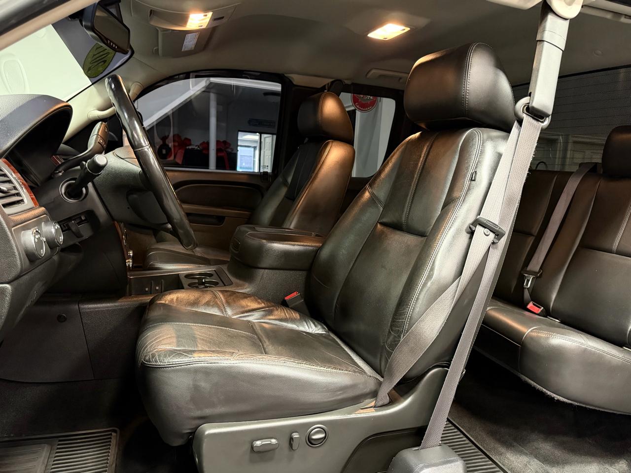 Chevrolet Silverado 2500HD 4WD Ext Cab 144.2" LTZ 2011