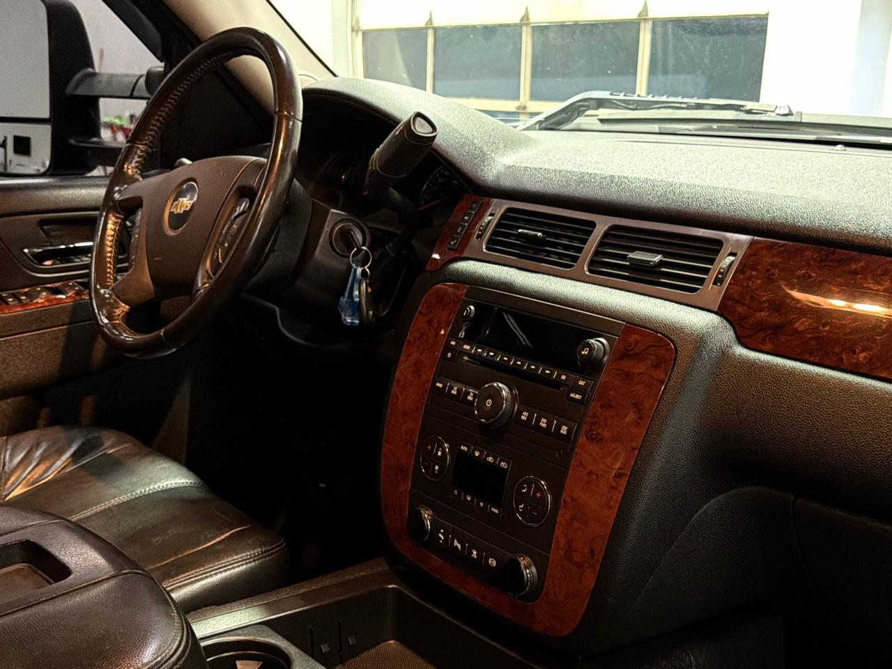 Chevrolet Silverado 2500HD 4WD Ext Cab 144.2" LTZ 2011