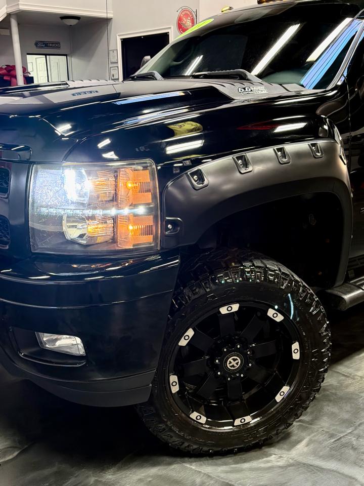 Chevrolet Silverado 2500HD 4WD Ext Cab 144.2" LTZ 2011
