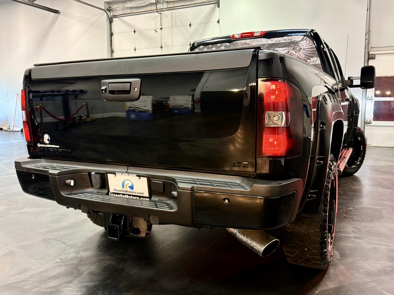 Chevrolet Silverado 2500HD 4WD Ext Cab 144.2" LTZ 2011
