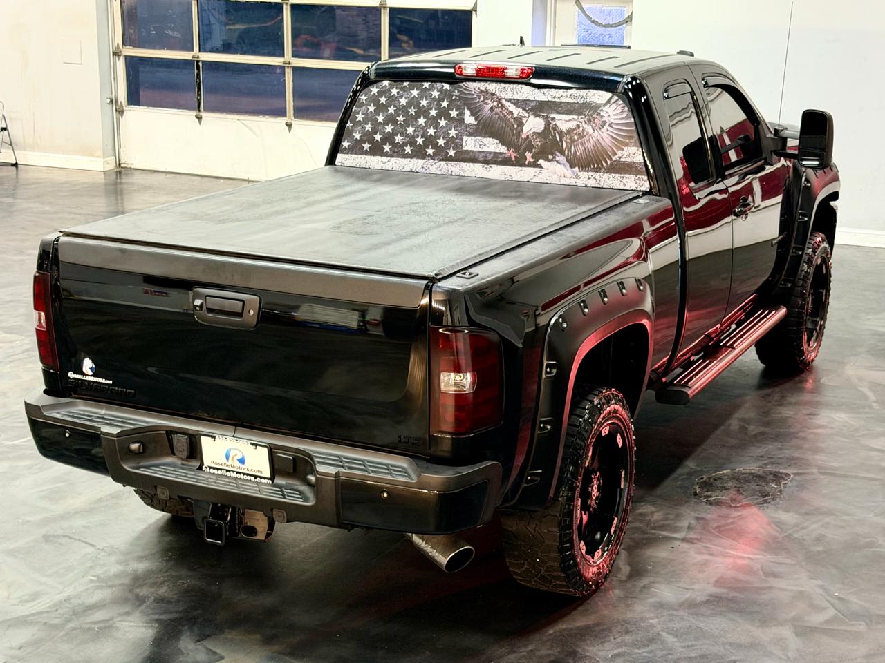 Chevrolet Silverado 2500HD 4WD Ext Cab 144.2" LTZ 2011
