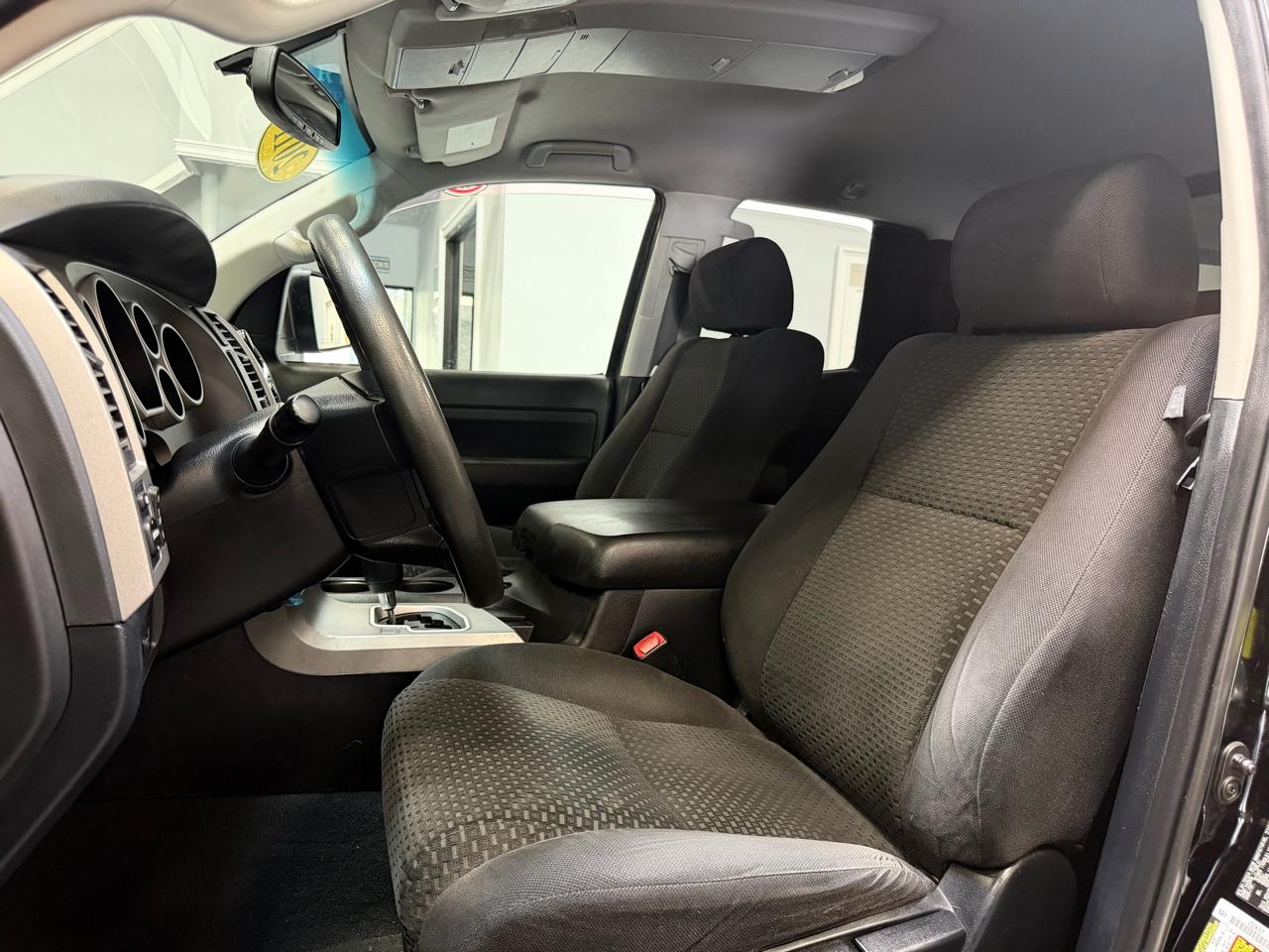 Toyota Tundra 4WD  2011