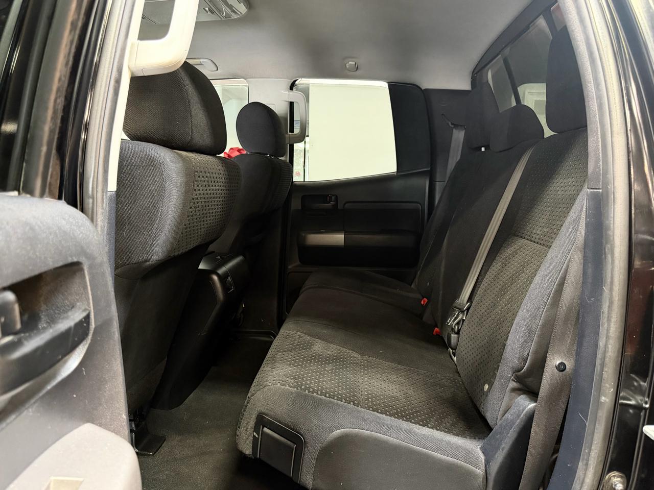 Toyota Tundra 4WD  2011