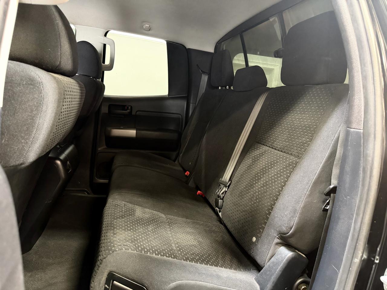 Toyota Tundra 4WD  2011