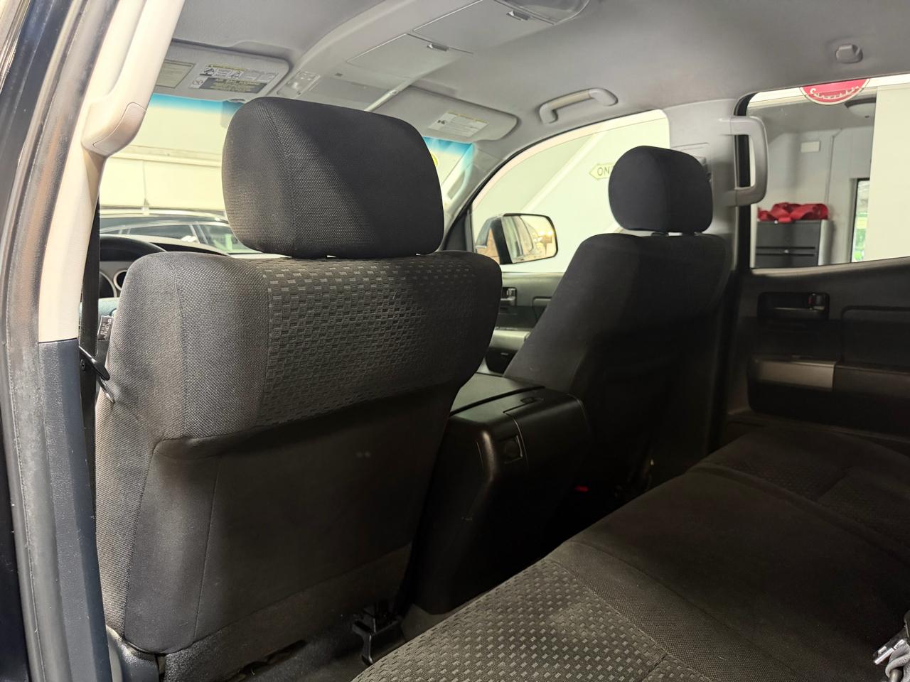 Toyota Tundra 4WD  2011