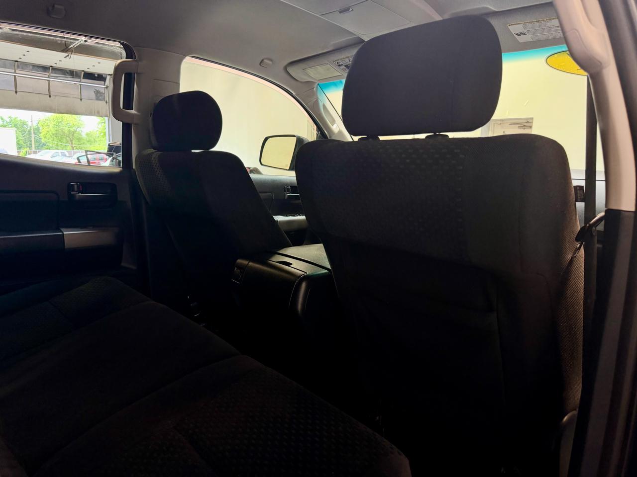 Toyota Tundra 4WD  2011