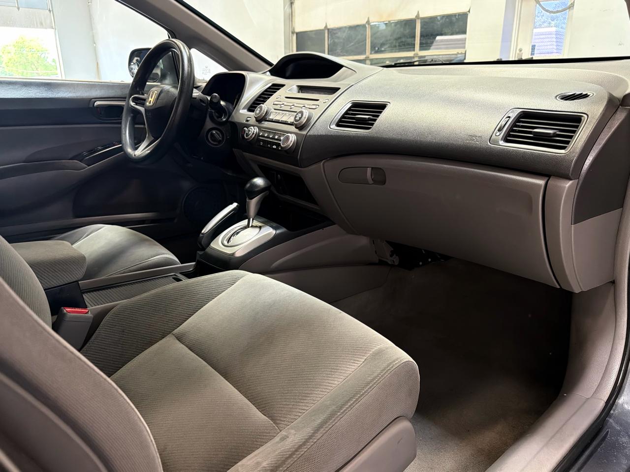 Honda Civic Sdn 4dr Auto LX 2011