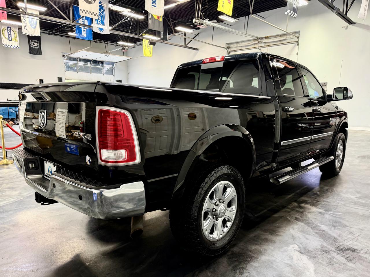 RAM 2500 4WD Crew Cab 149" Laramie 2015