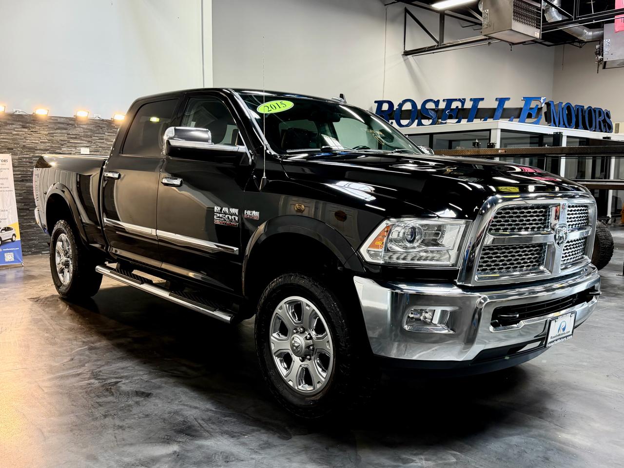 RAM 2500 4WD Crew Cab 149" Laramie 2015