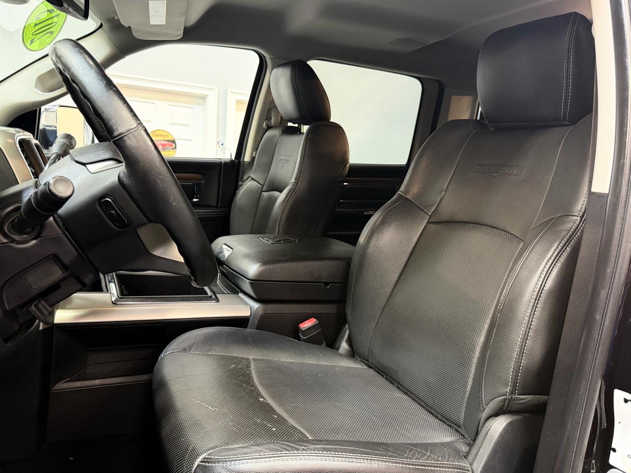 RAM 2500 4WD Crew Cab 149" Laramie 2015