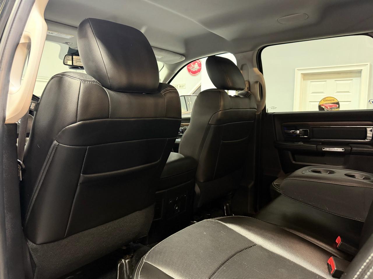 RAM 2500 4WD Crew Cab 149" Laramie 2015