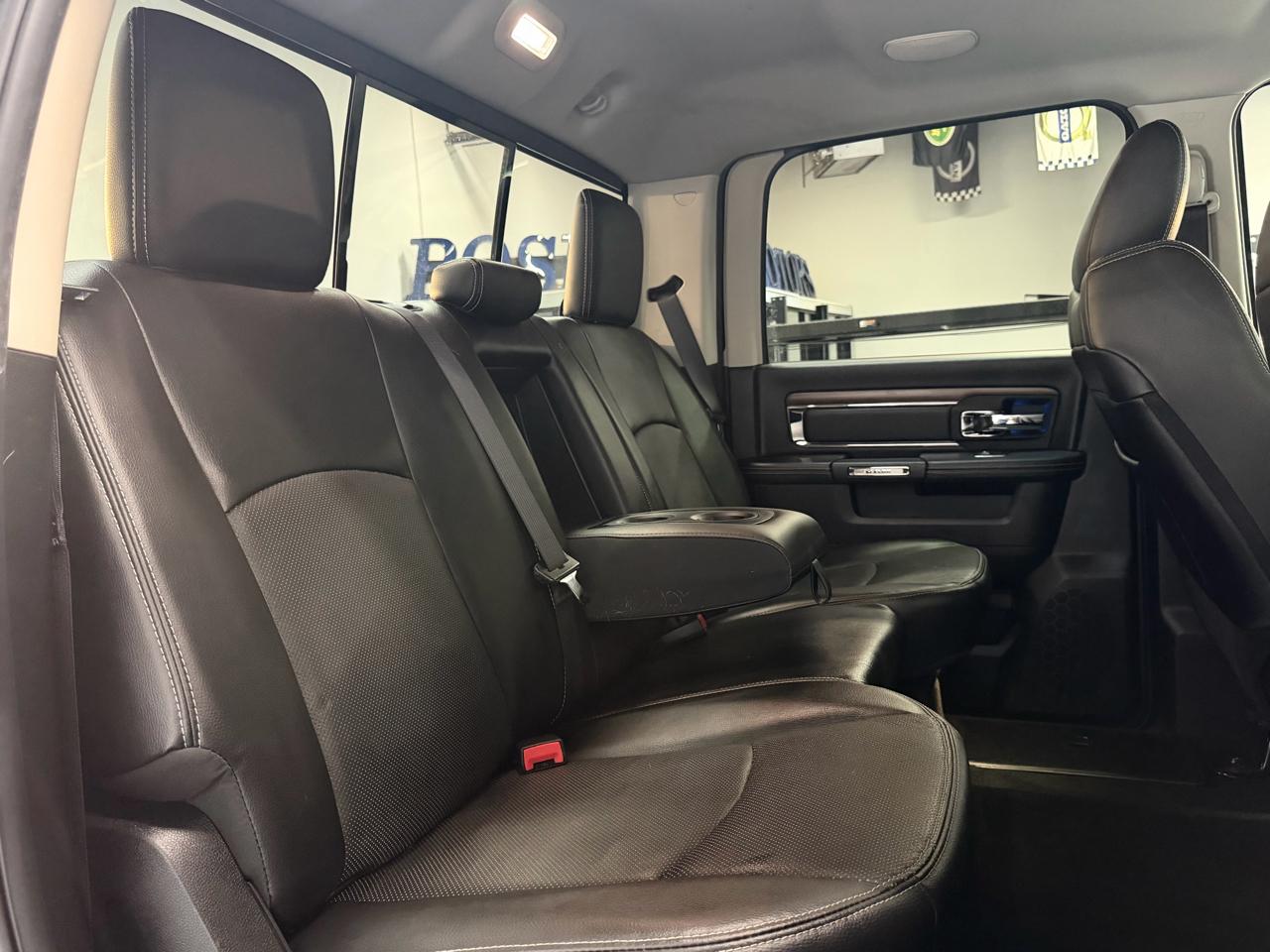 RAM 2500 4WD Crew Cab 149" Laramie 2015