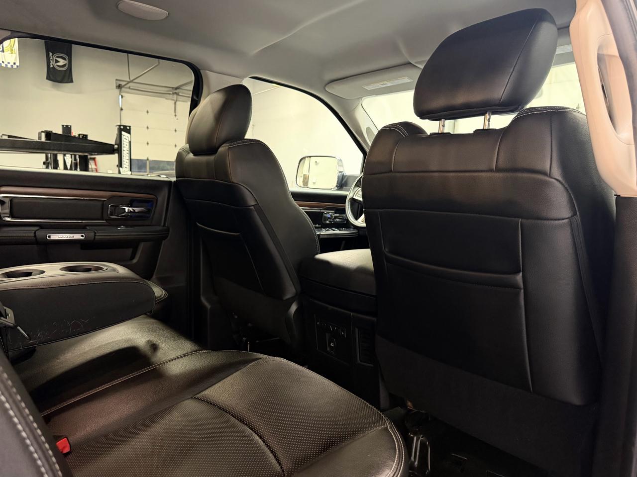 RAM 2500 4WD Crew Cab 149" Laramie 2015