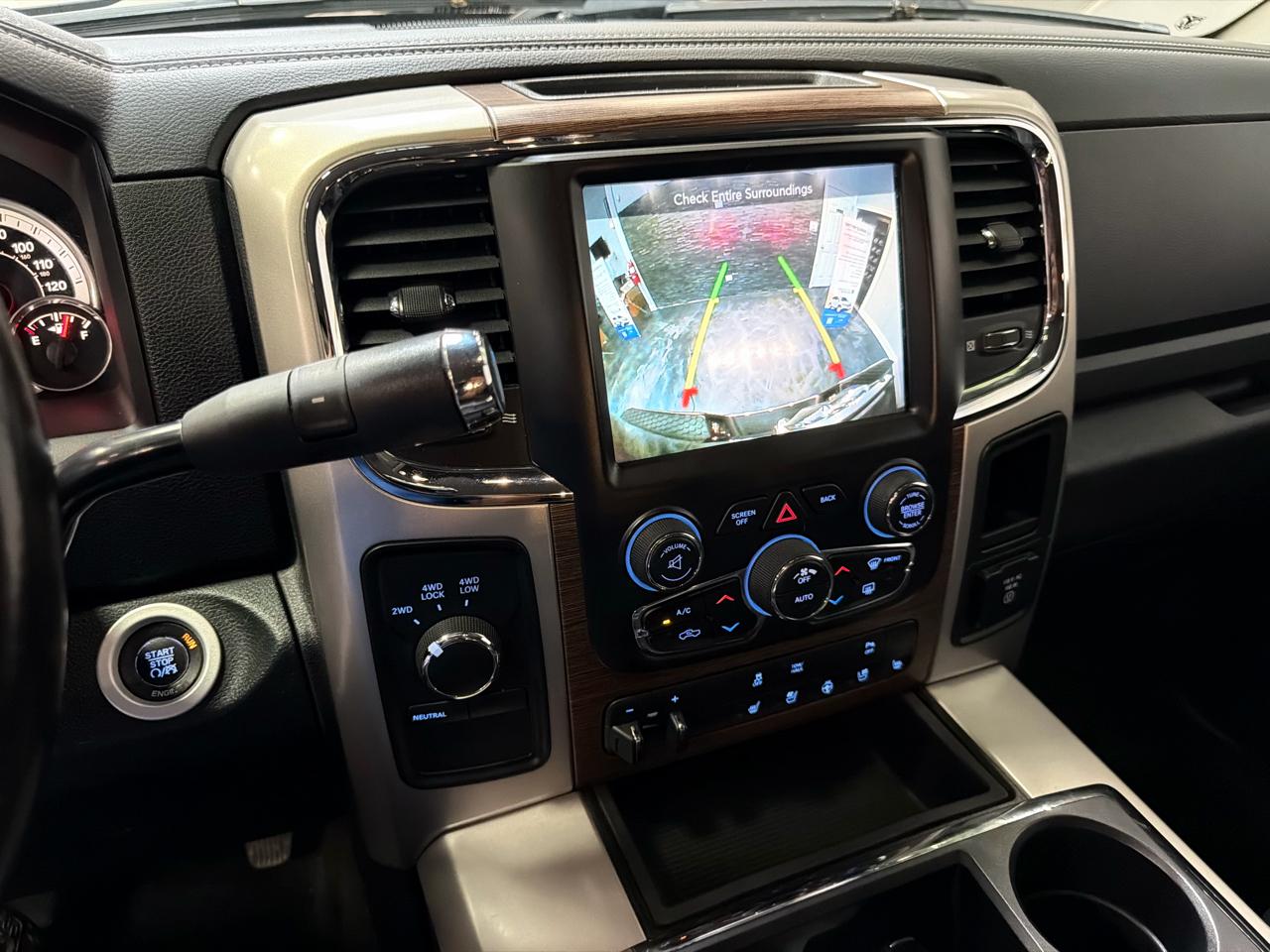 RAM 2500 4WD Crew Cab 149" Laramie 2015