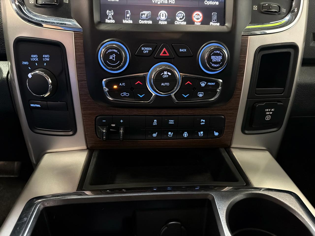 RAM 2500 4WD Crew Cab 149" Laramie 2015