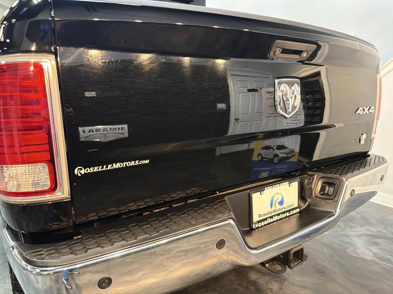 RAM 2500 4WD Crew Cab 149" Laramie 2015