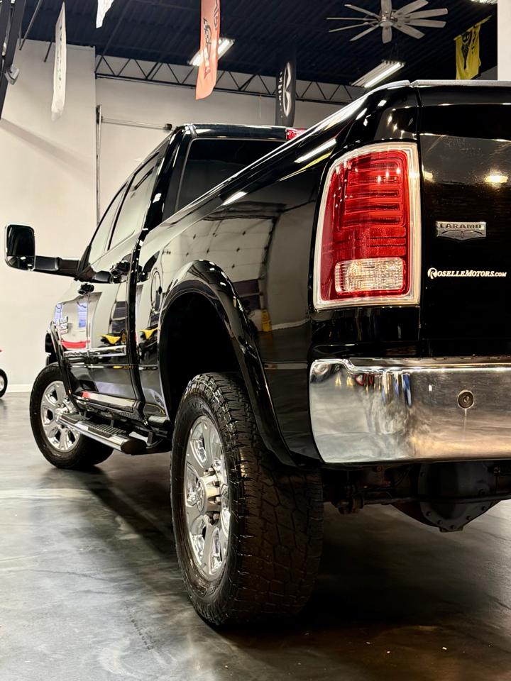RAM 2500 4WD Crew Cab 149" Laramie 2015