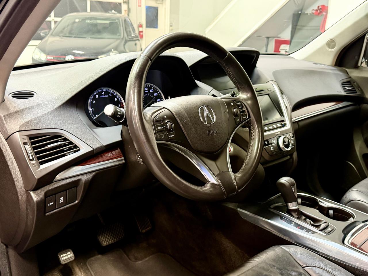 Acura MDX SH-AWD 4dr Tech Pkg 2014