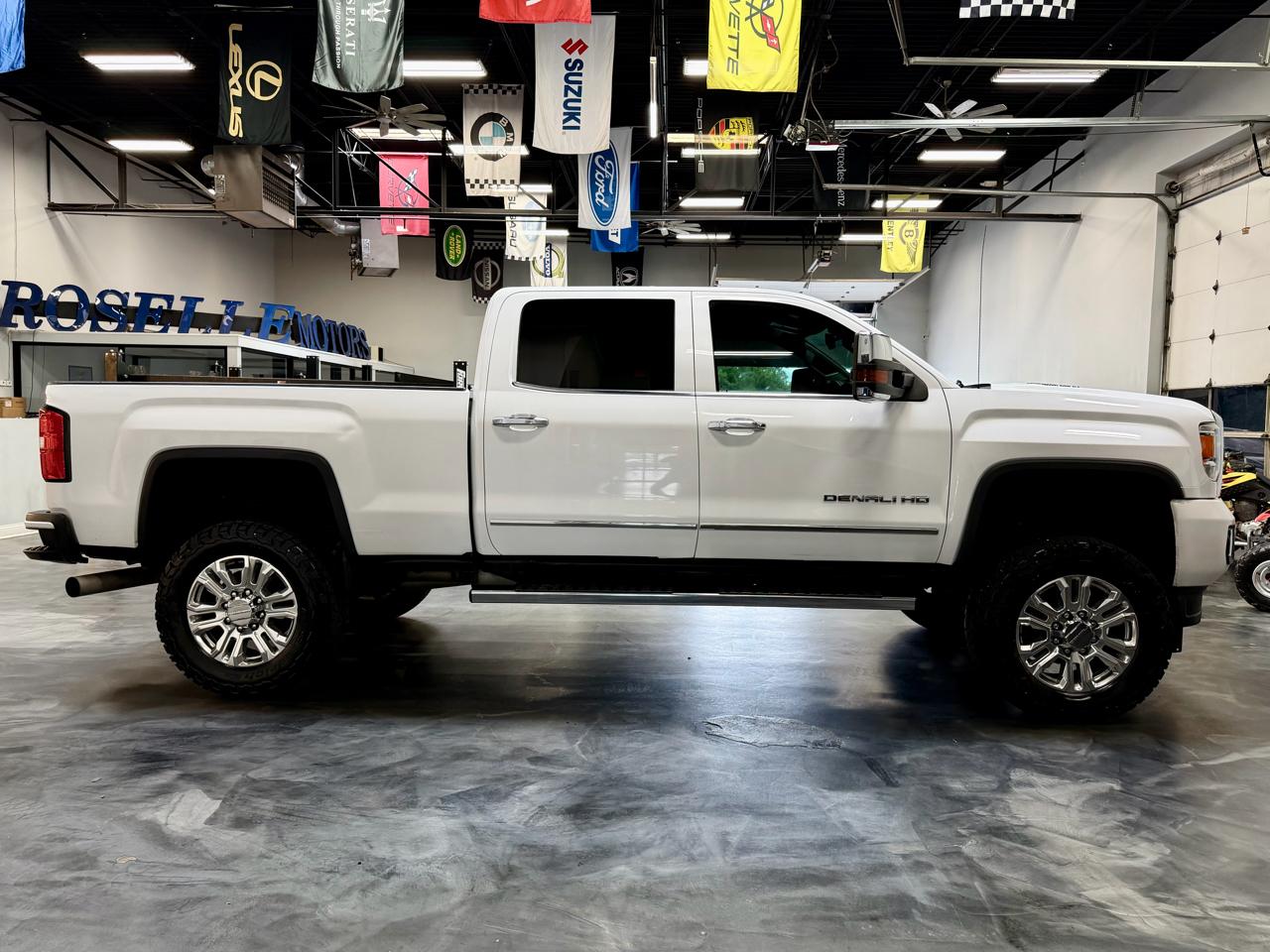 GMC Sierra 2500HD 4WD Crew Cab 153.7" Denali 2016