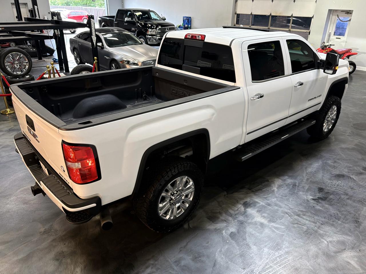 GMC Sierra 2500HD 4WD Crew Cab 153.7" Denali 2016