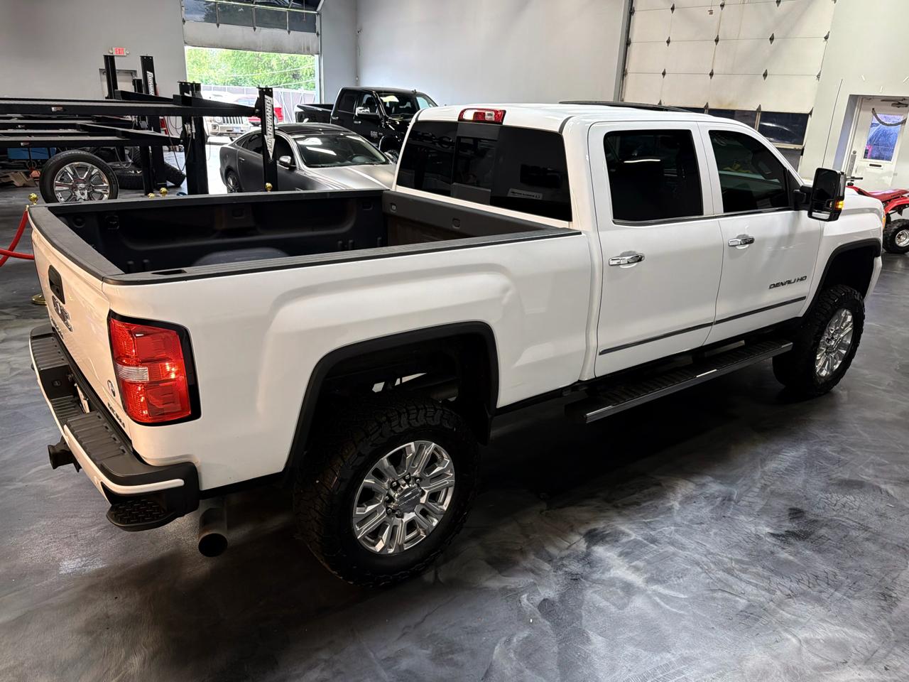 GMC Sierra 2500HD 4WD Crew Cab 153.7" Denali 2016