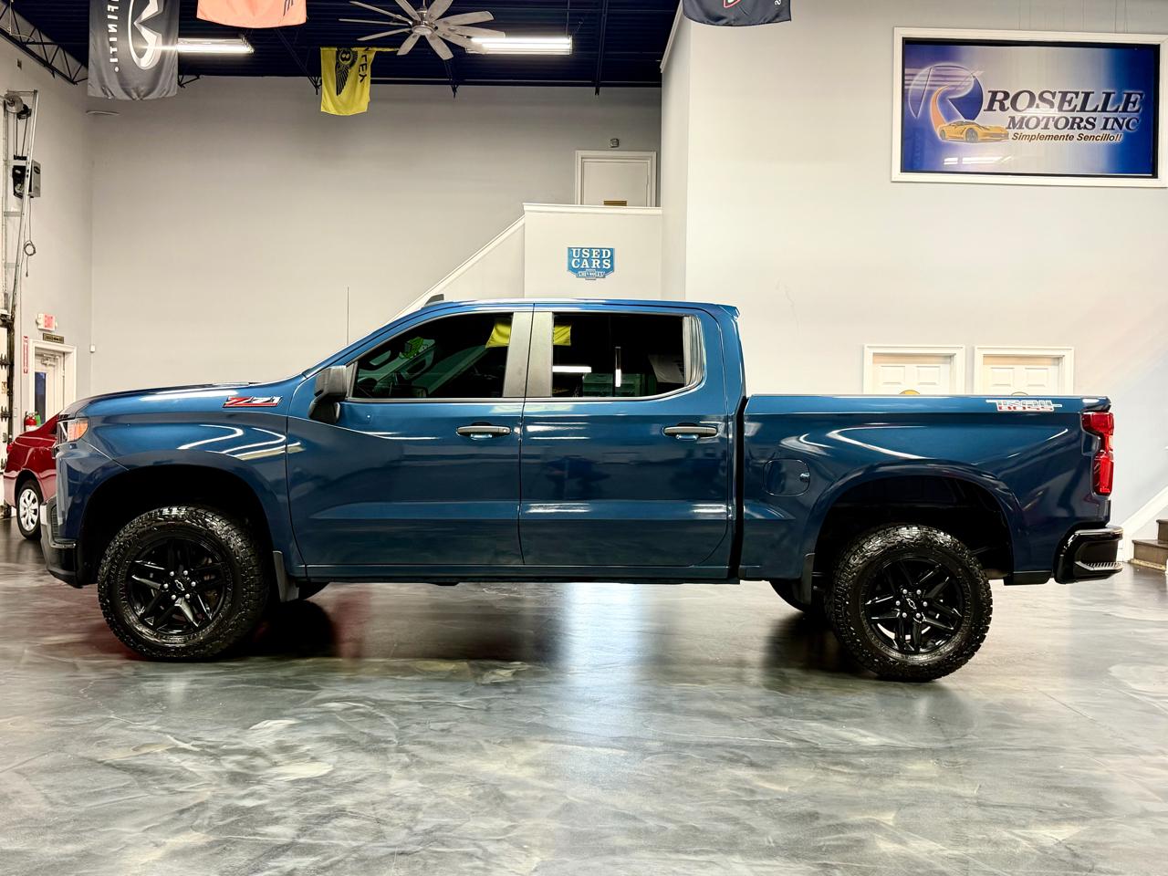 Chevrolet Silverado 1500 4WD Crew Cab 147" Custom Trail Boss 2019