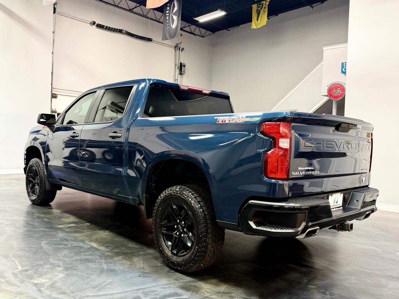Chevrolet Silverado 1500 4WD Crew Cab 147" Custom Trail Boss 2019