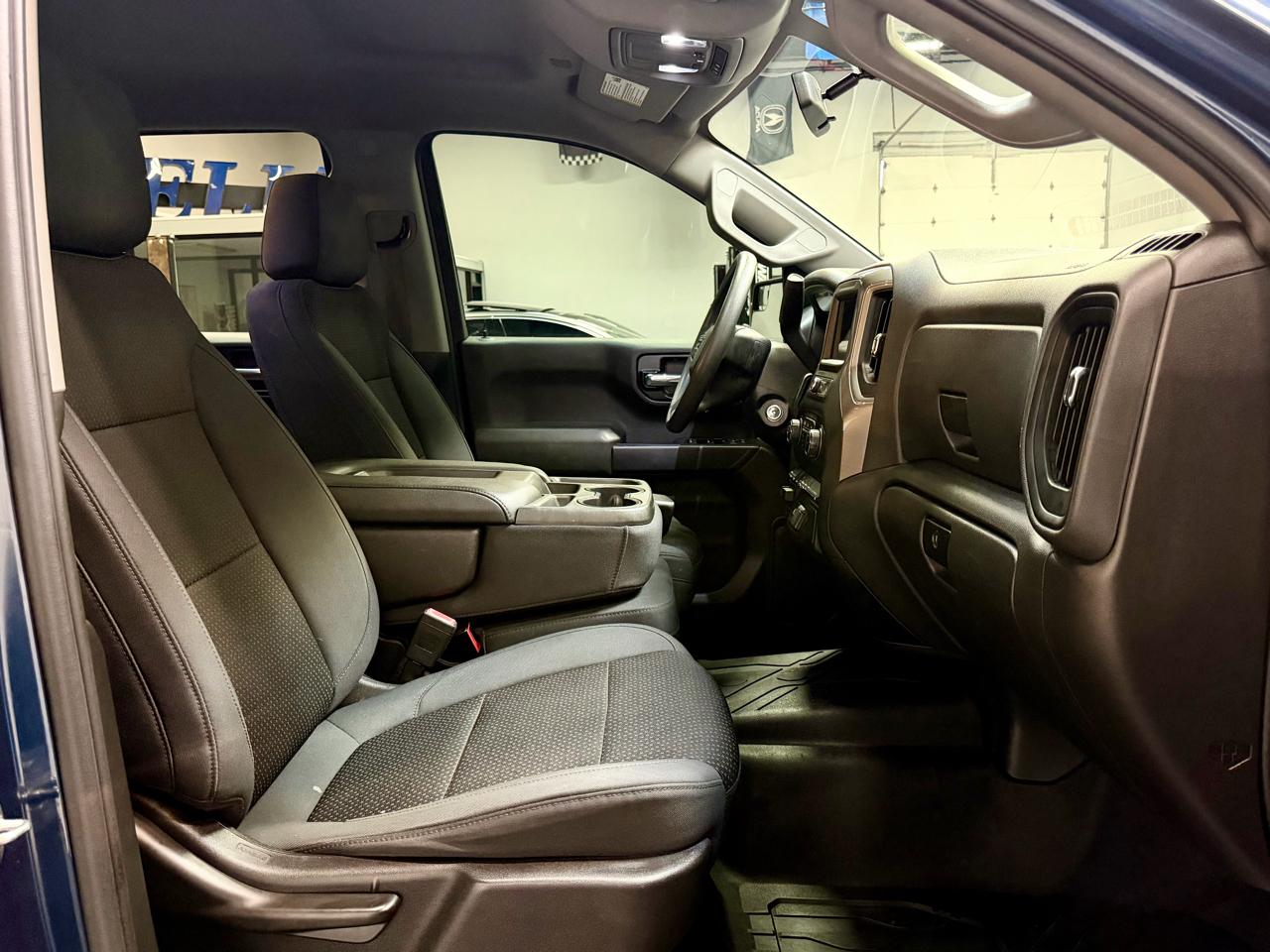 Chevrolet Silverado 1500 4WD Crew Cab 147" Custom Trail Boss 2019
