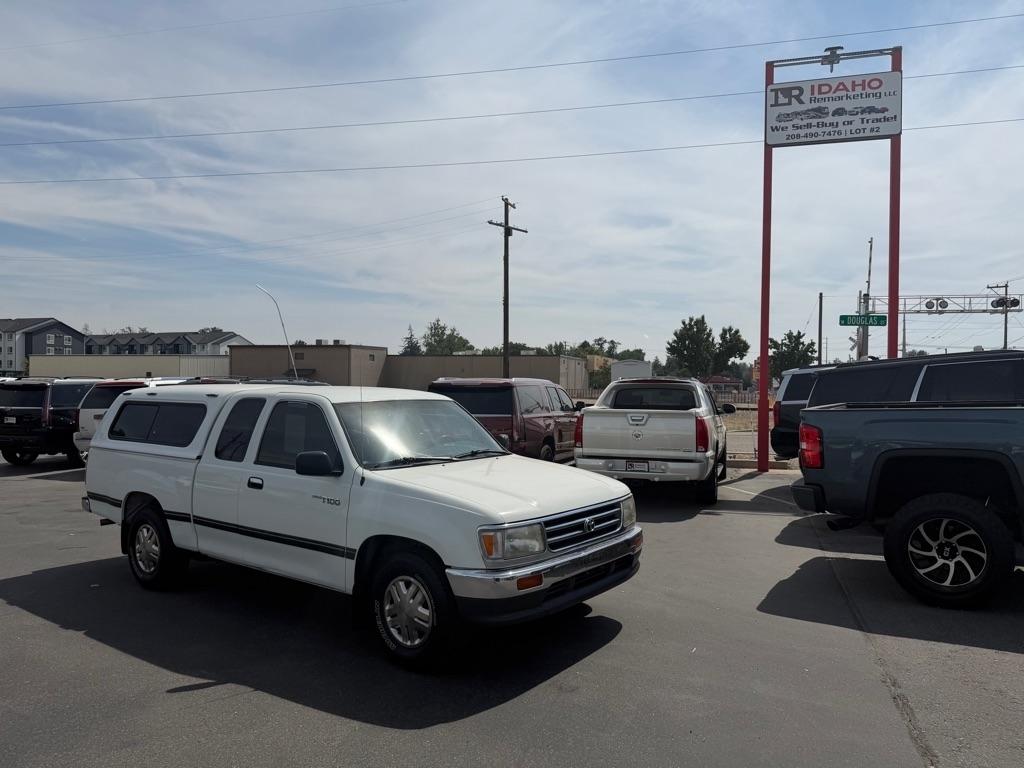 1995 Toyota T100 DX Xtracab 2WD