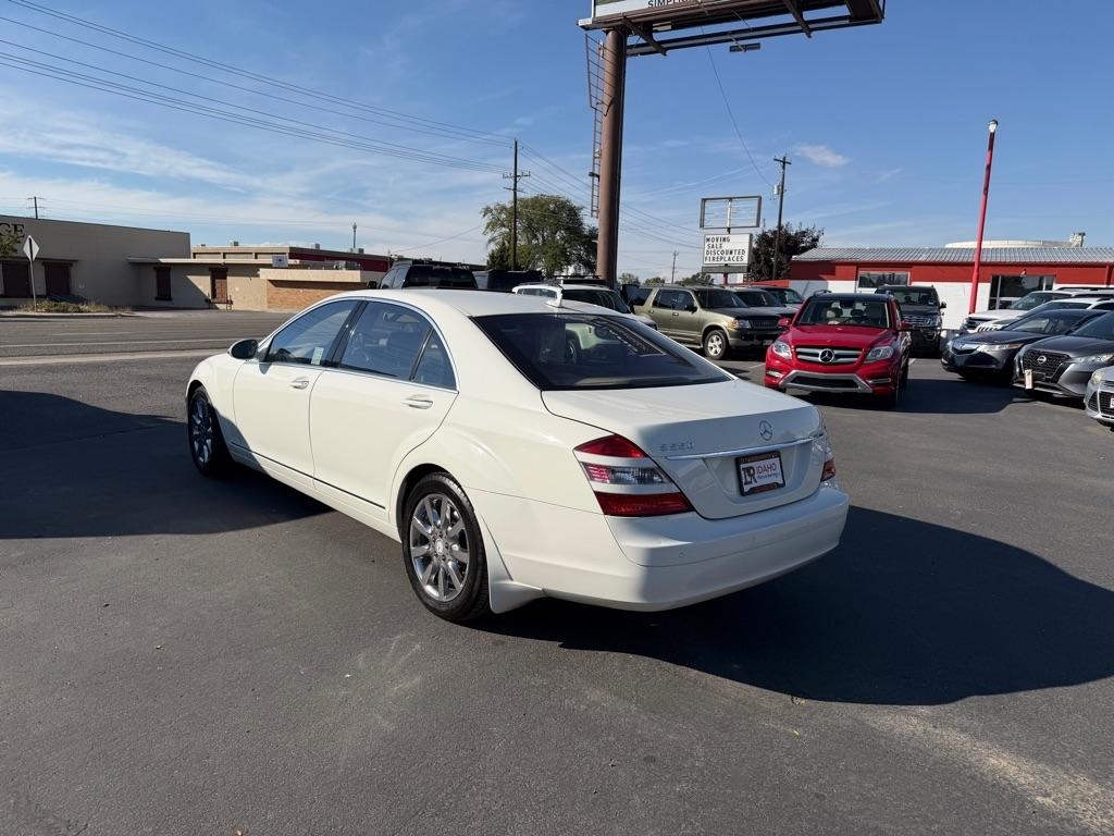 Mercedes-Benz S-Class photo 4