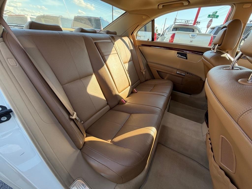 Mercedes-Benz S-Class photo 8