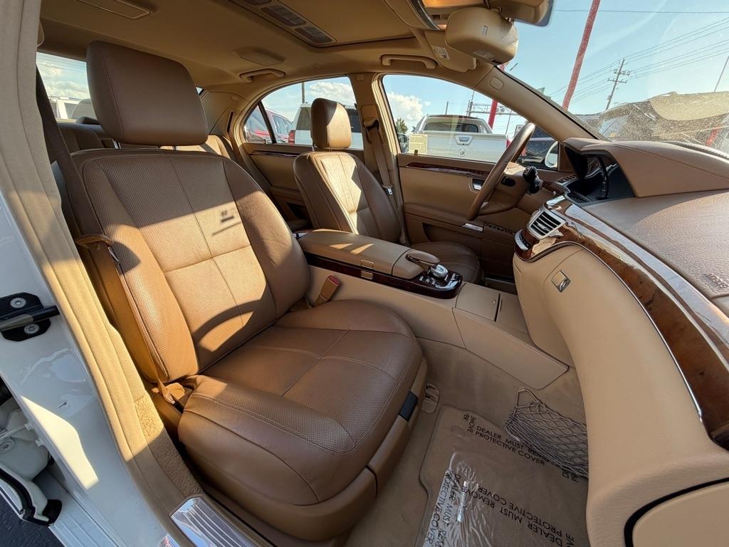 Mercedes-Benz S-Class photo 9