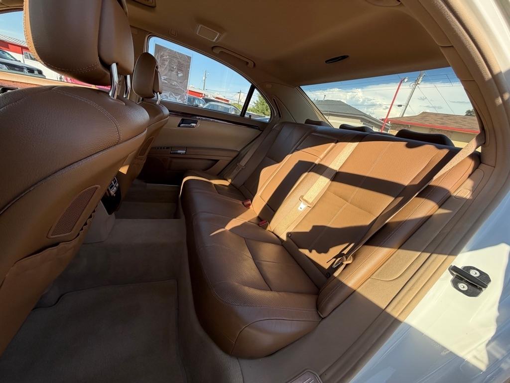 Mercedes-Benz S-Class photo 10