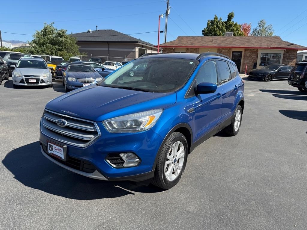 Ford Escape photo 2
