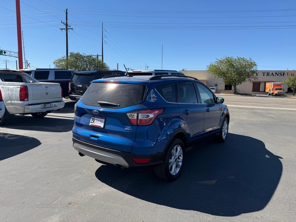 Ford Escape photo 5