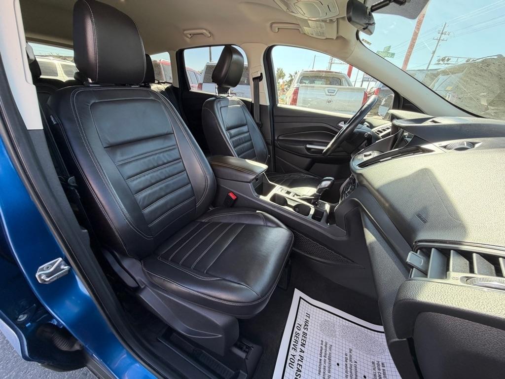 Ford Escape photo 8