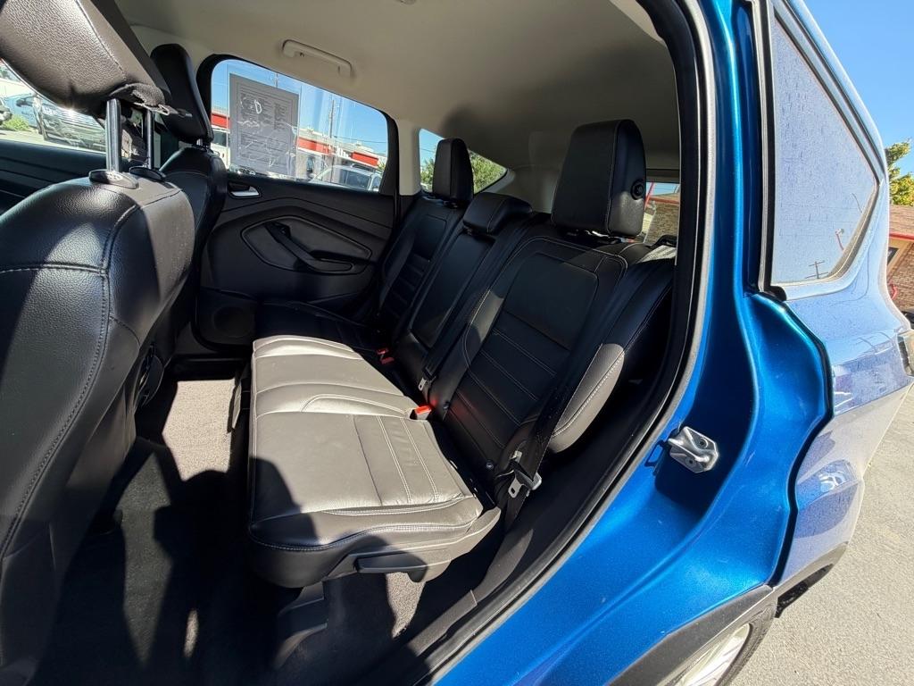 Ford Escape photo 9