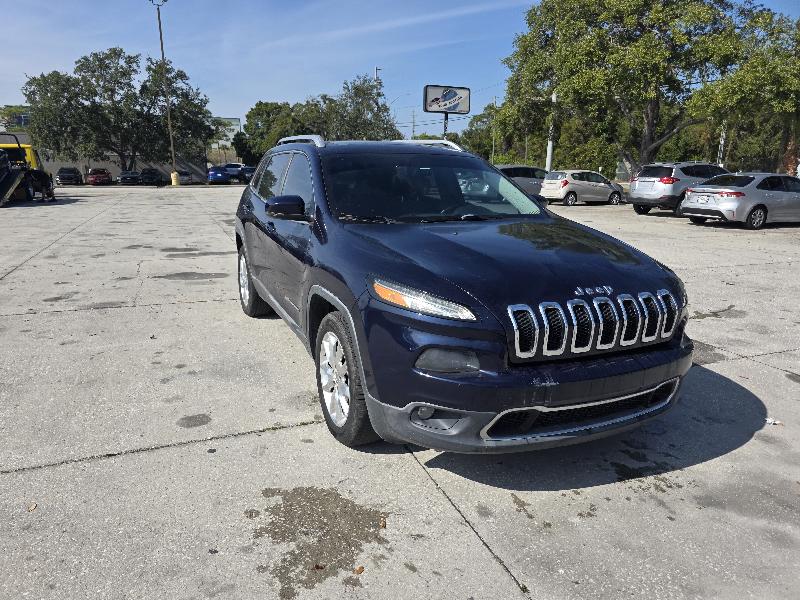 2014 Jeep Cherokee Limited Sport photo 3