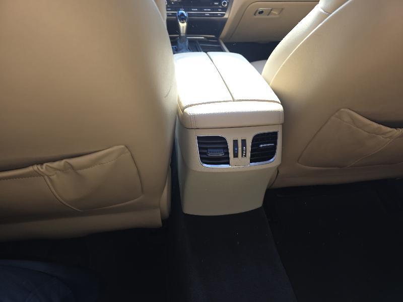 Hyundai Genesis 3.8L 2016