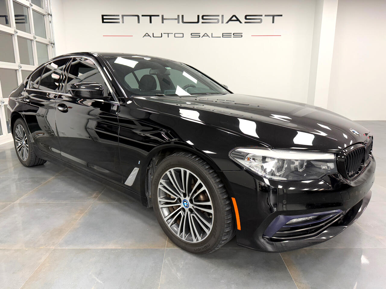 2018 BMW 5-Series 530e xDrive iPerformance