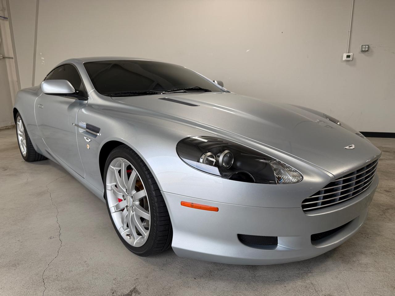 2005 Aston Martin DB9 Base