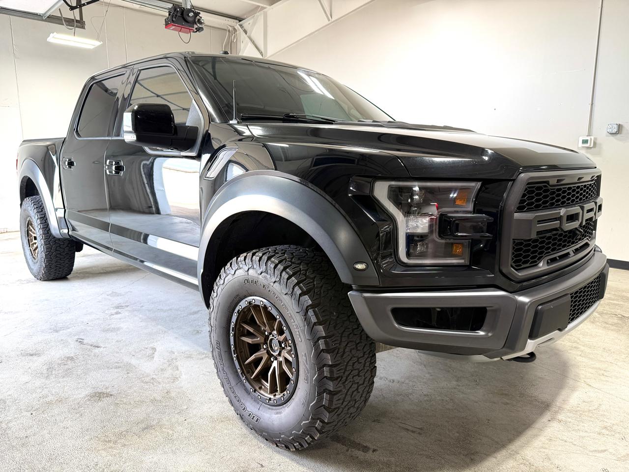 2017 Ford F-150 Raptor SuperCrew 4WD