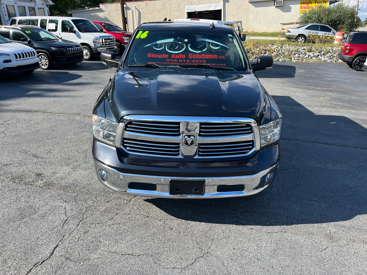 RAM 1500 4WD Crew Cab 140.5" Big Horn 2016 RAM 1500 4WD Crew Cab 140.5" Big Horn 2016