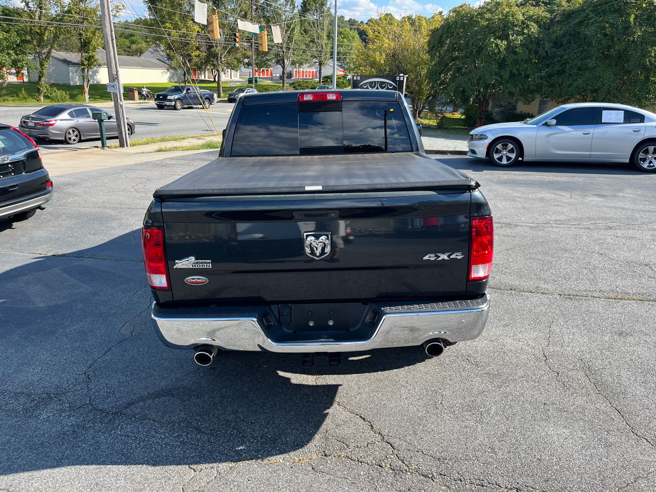 RAM 1500 4WD Crew Cab 140.5" Big Horn 2016 RAM 1500 4WD Crew Cab 140.5" Big Horn 2016