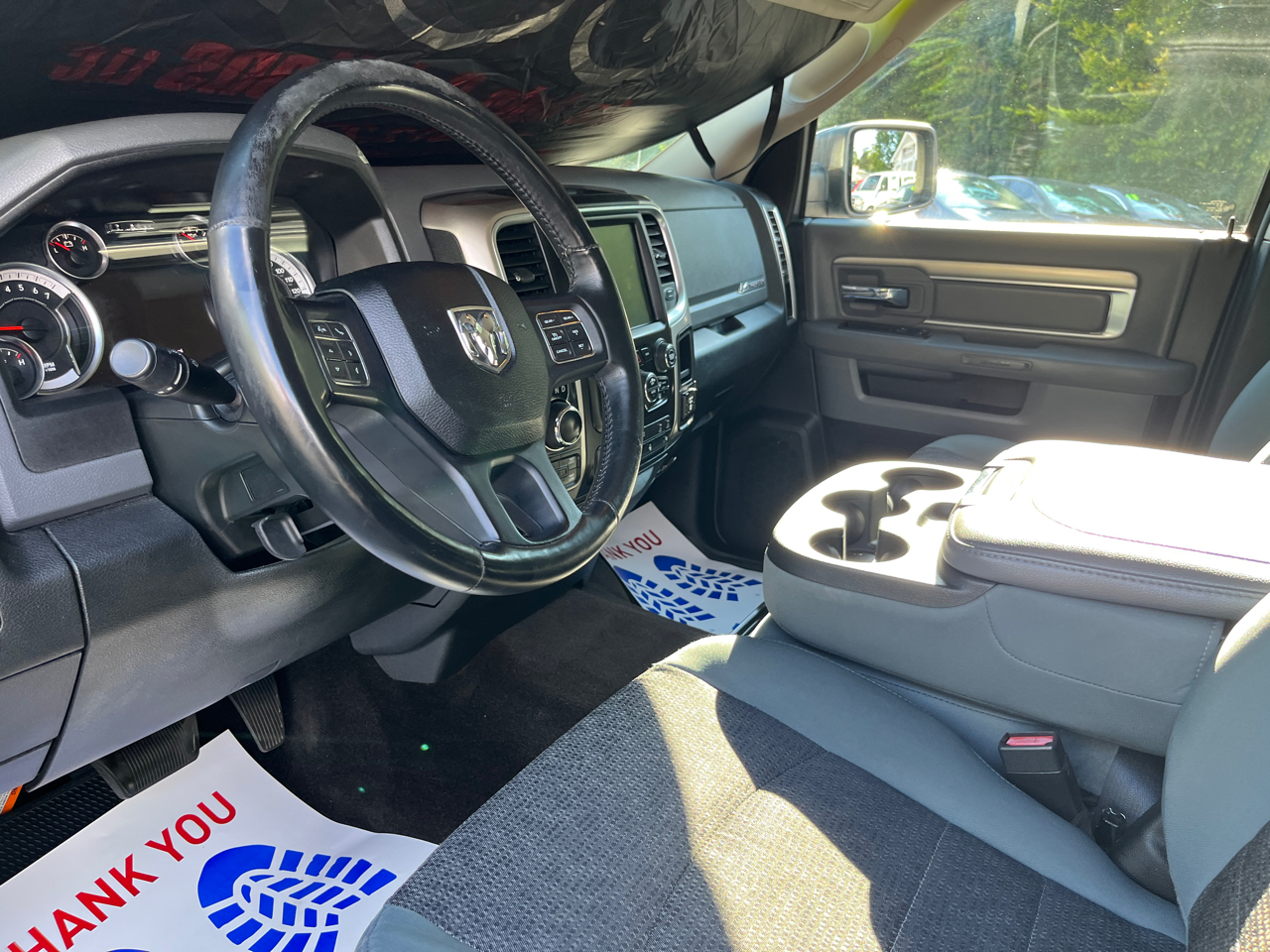 RAM 1500 4WD Crew Cab 140.5" Big Horn 2016 RAM 1500 4WD Crew Cab 140.5" Big Horn 2016