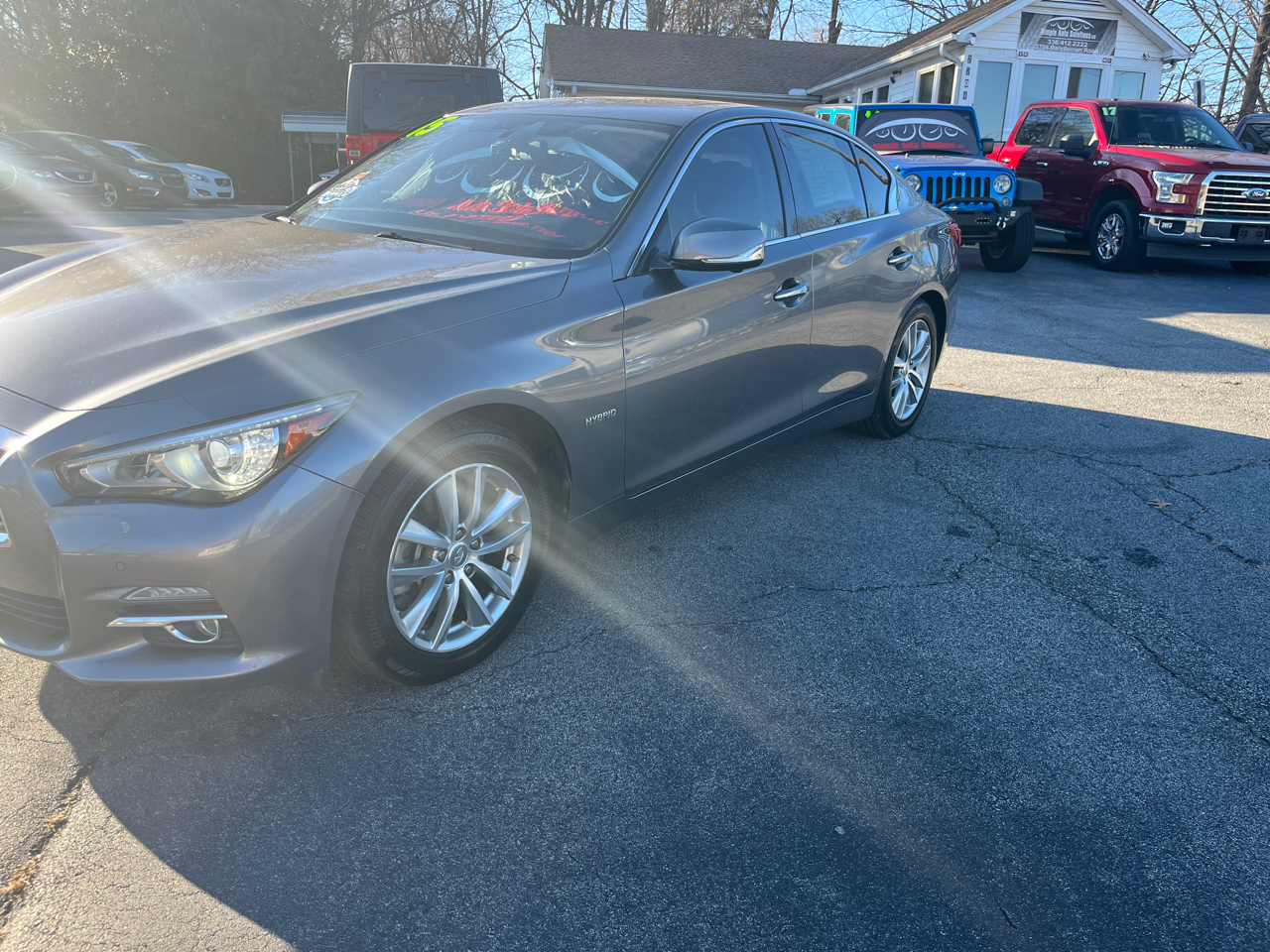 Infiniti Q50 Hybrid Premium AWD 2015