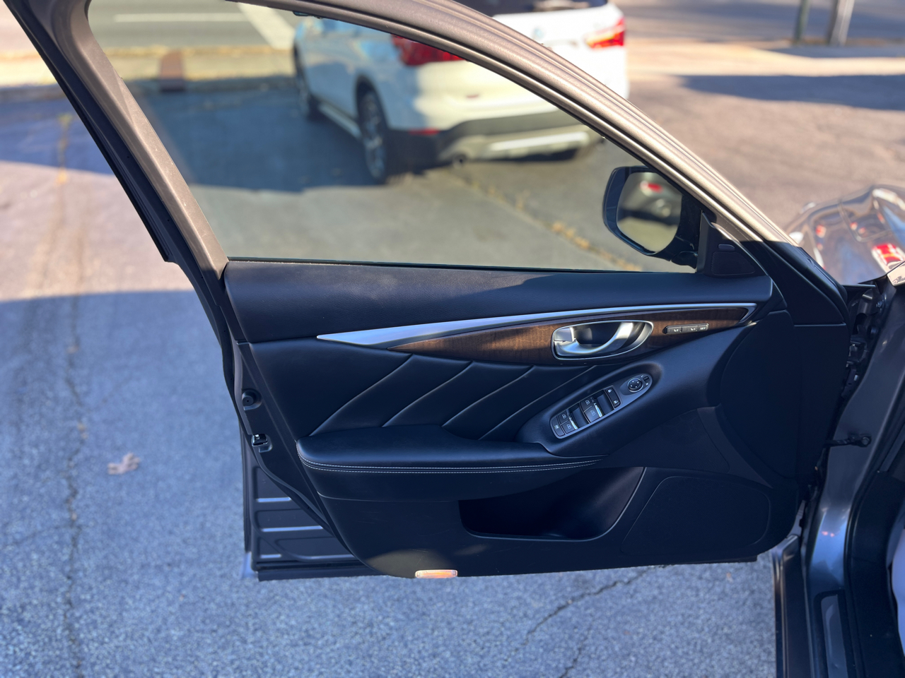 Infiniti Q50 Hybrid Premium AWD 2015