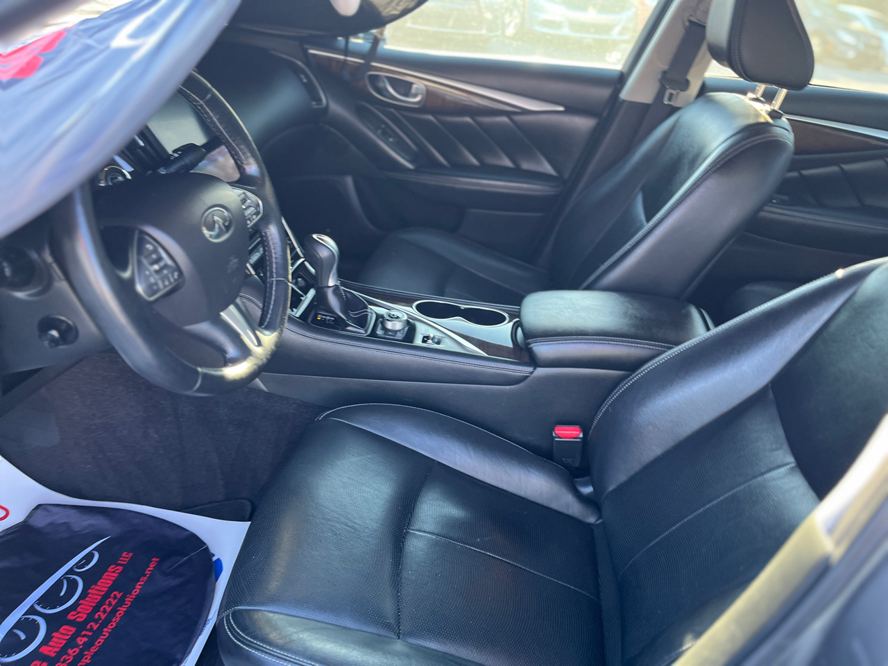 Infiniti Q50 Hybrid Premium AWD 2015