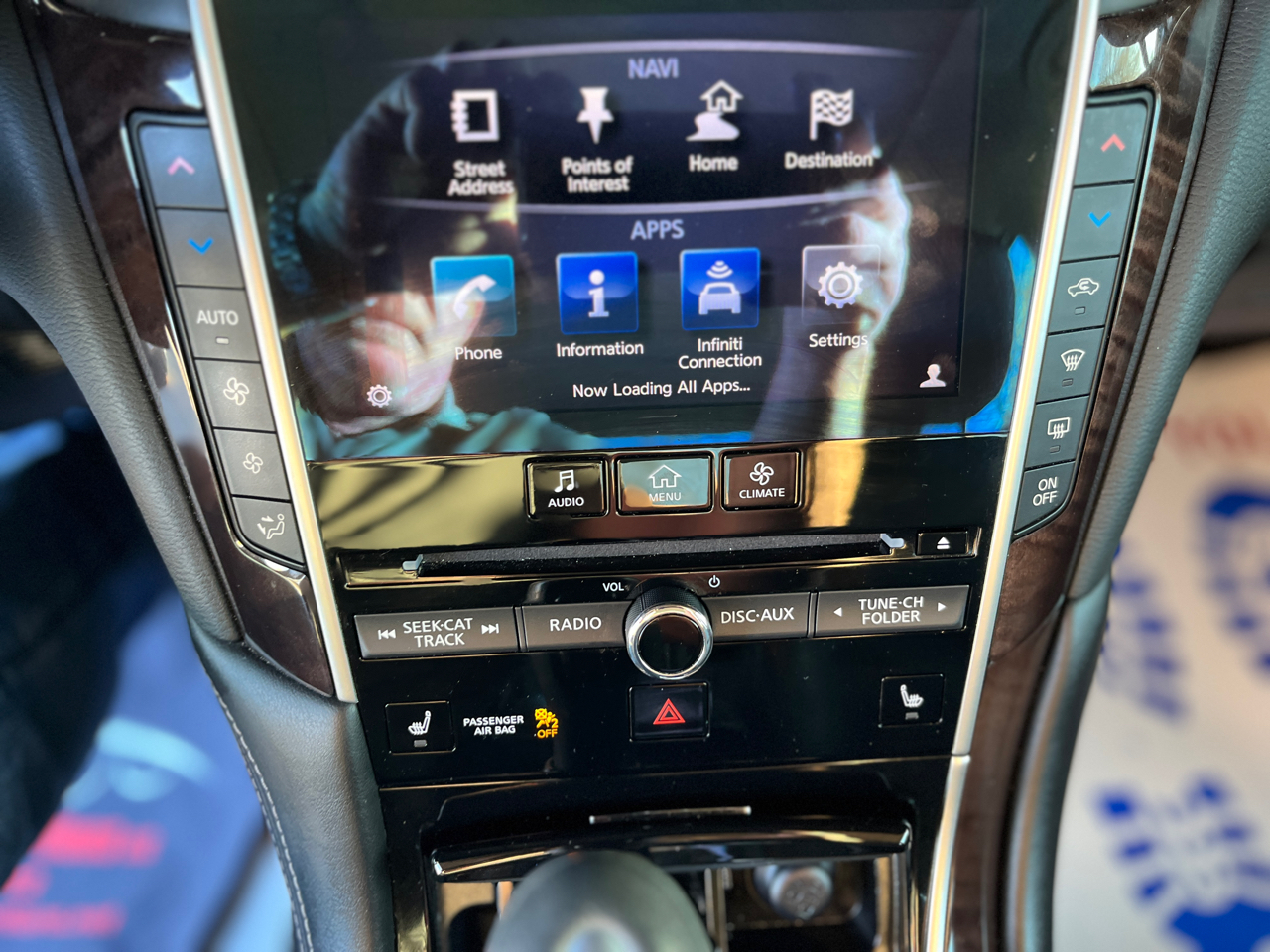 Infiniti Q50 Hybrid Premium AWD 2015