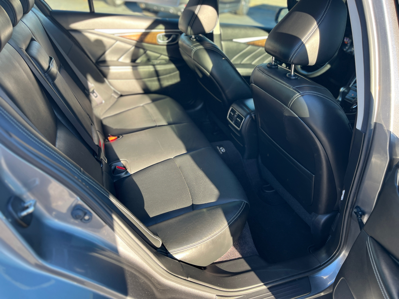 Infiniti Q50 Hybrid Premium AWD 2015